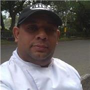 Se busca para dar clases de cocina